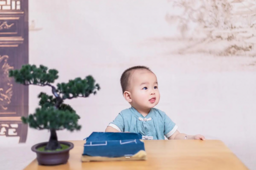 邵阳县几个月宝宝不吐奶 邵阳县几个月宝宝不吐奶